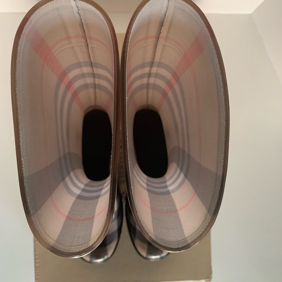 Burberry Preowned Rain boots 38 - Picture 6 of 7